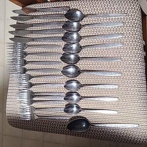 Vintage 26 pc Flatware Set Korea Stainless Forks Spoons Knife Dinnerware Kitchen